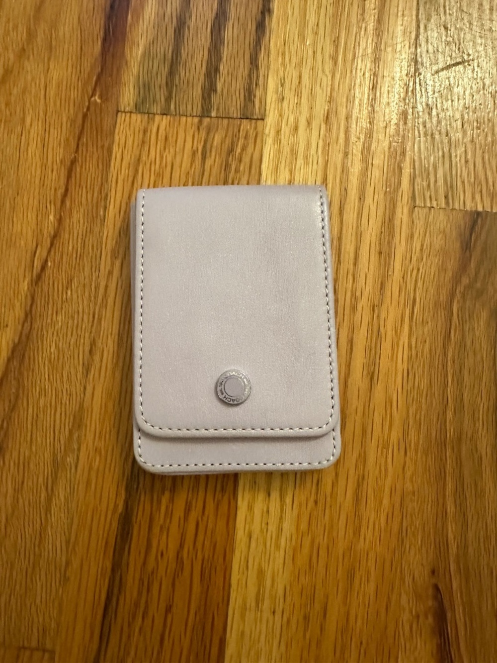 Coach Pale Lavender Leather Snap Card Case Holder Wallet Compact